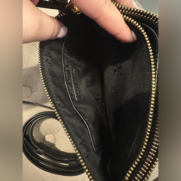 EUC Tory Burch Crossbody - Picture 7 of 8